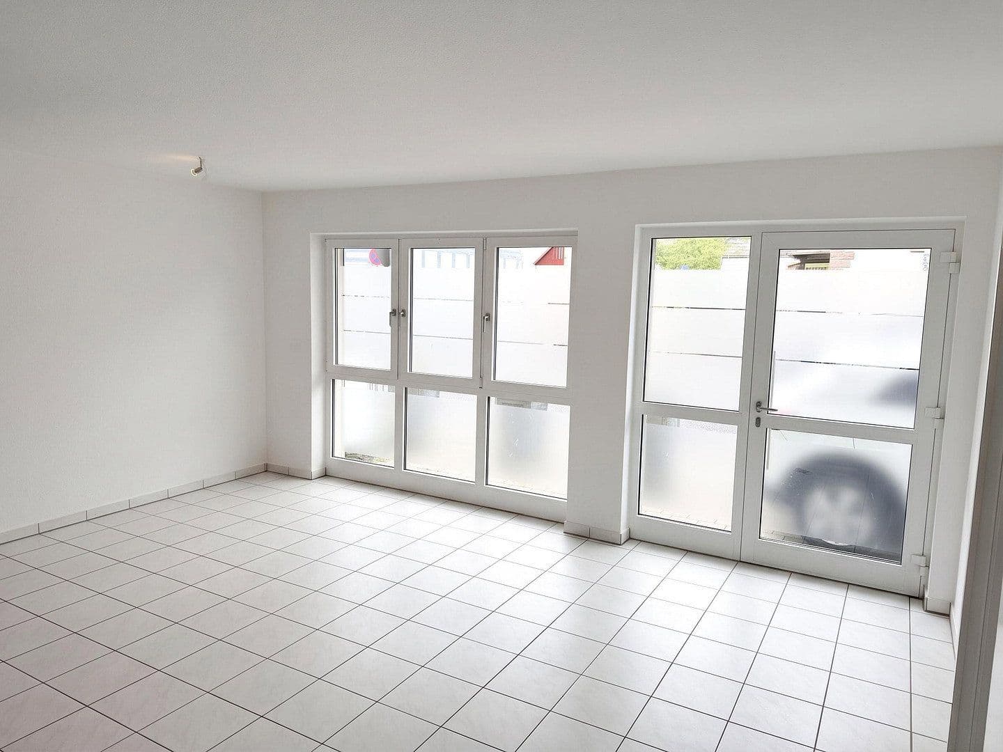 Prenájom bytu 1-izbový 57 m², Wächtersbach, Hesensko Prenájom bytu 1-izbový 57 m², Wächtersbach, Hesensko
