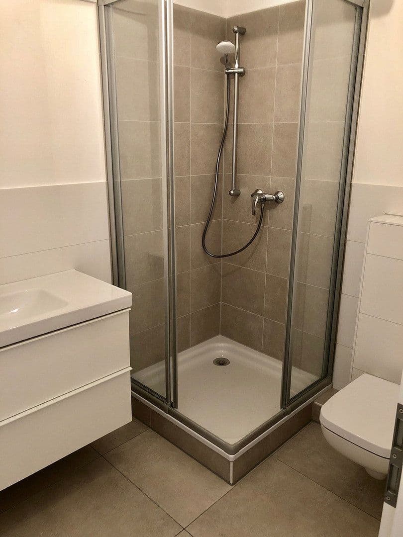 Prenájom bytu 2-izbový 55 m², berlin, Berlín Prenájom bytu 2-izbový 55 m², berlin, Berlín