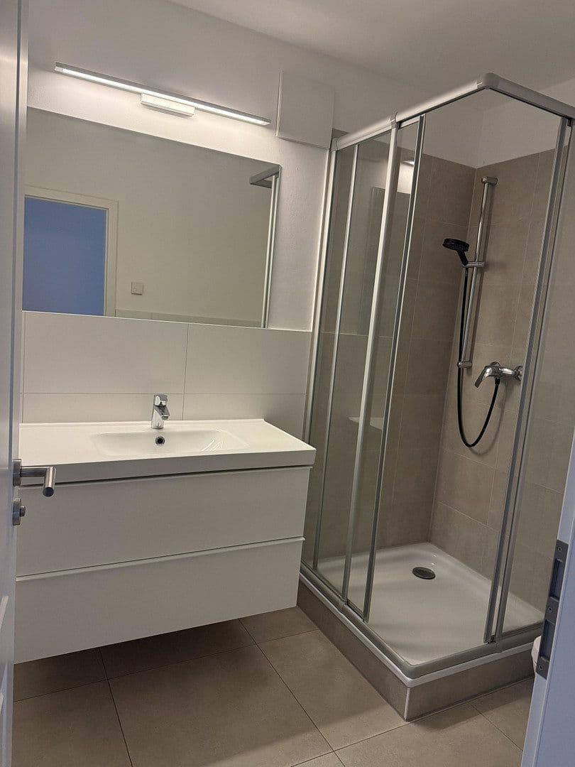 Prenájom bytu 2-izbový 55 m², berlin, Berlín Prenájom bytu 2-izbový 55 m², berlin, Berlín