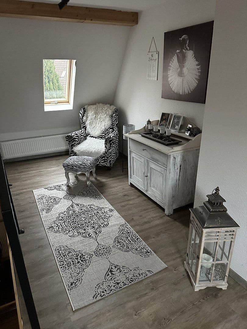 Predaj domu 108 m², pozemek 312 m², Im Reutbusch, Birkenfeld, Bádensko-Wurttembersko Predaj domu 108 m², pozemek 312 m², Im Reutbusch, Birkenfeld, Bádensko-Wurttembersko