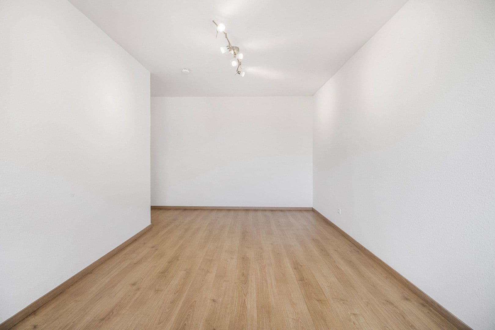 Prenájom bytu 3-izbový 70 m², Selsinger Straße 20, Bremen, Brémy Prenájom bytu 3-izbový 70 m², Selsinger Straße 20, Bremen, Brémy