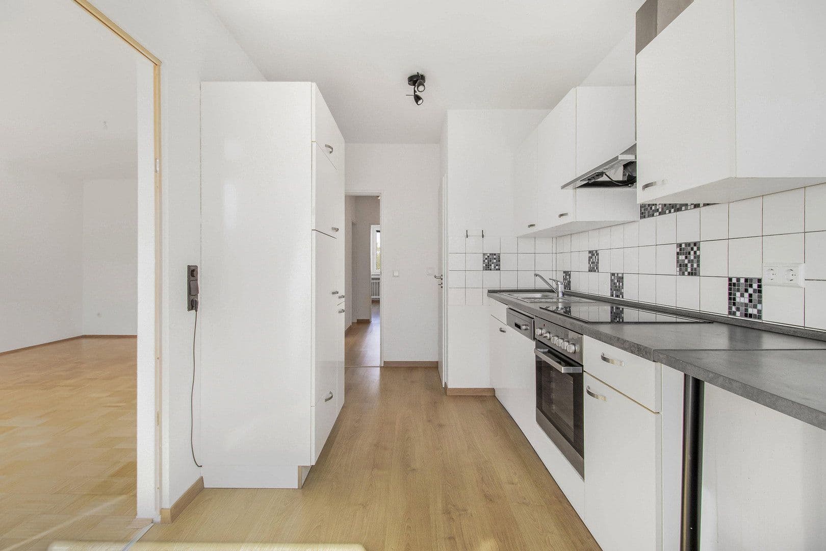 Prenájom bytu 3-izbový 70 m², Selsinger Straße 20, Bremen, Brémy Prenájom bytu 3-izbový 70 m², Selsinger Straße 20, Bremen, Brémy