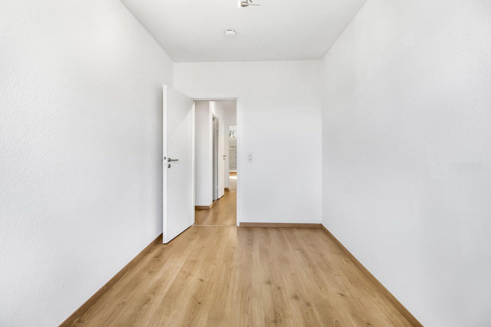 Prenájom bytu 3-izbový 70 m², Selsinger Straße 20, Bremen, Brémy Prenájom bytu 3-izbový 70 m², Selsinger Straße 20, Bremen, Brémy