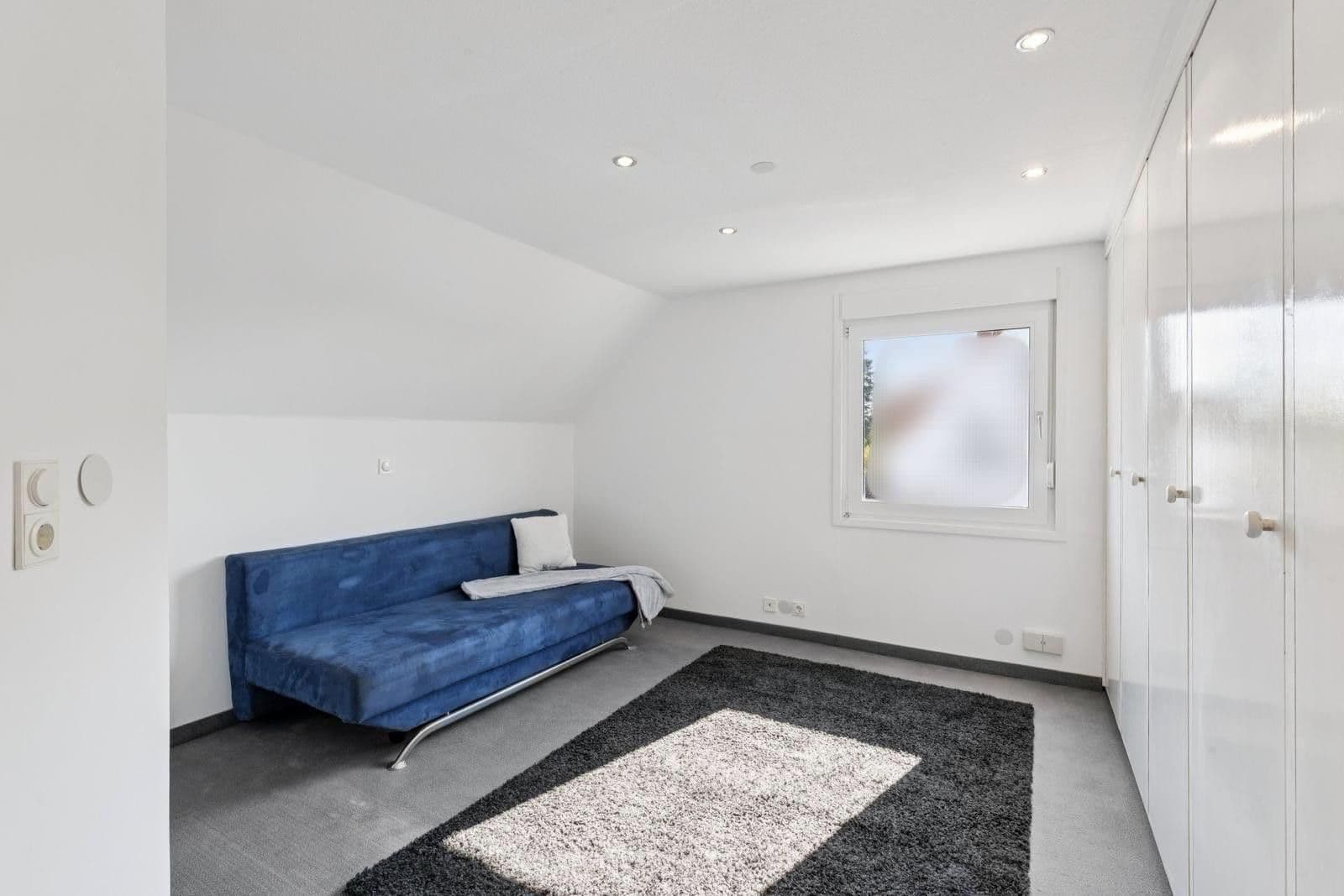 Predaj domu 125 m², pozemek 370 m², Kronberg im Taunus, Hesensko Predaj domu 125 m², pozemek 370 m², Kronberg im Taunus, Hesensko