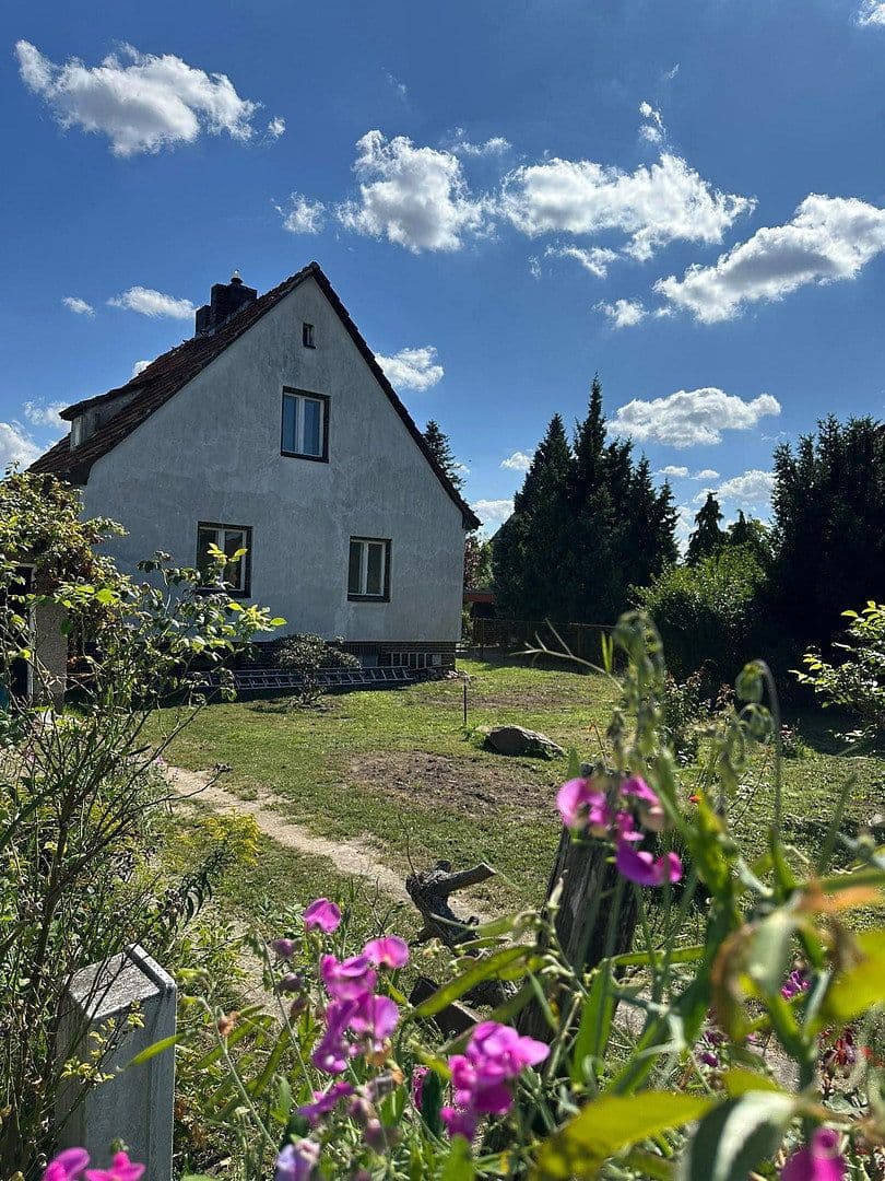 Predaj domu 110 m², pozemek 1.019 m², Wacholderheide 50, Berlin Mahlsdorf Nord, Berlín Predaj domu 110 m², pozemek 1.019 m², Wacholderheide 50, Berlin Mahlsdorf Nord, Berlín