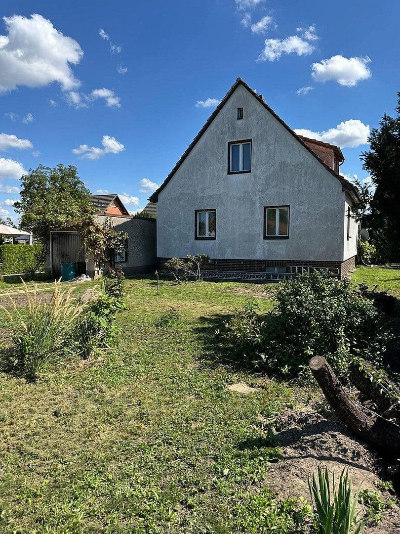 Predaj domu 110 m², pozemek 1.019 m², Wacholderheide 50, Berlin Mahlsdorf Nord, Berlín Predaj domu 110 m², pozemek 1.019 m², Wacholderheide 50, Berlin Mahlsdorf Nord, Berlín