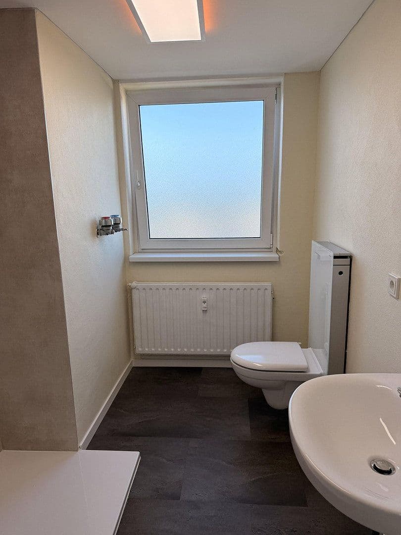 Prenájom bytu 3-izbový 68 m², Kaiser-Friedrich-Ring 32, Saarlouis, Sársko Prenájom bytu 3-izbový 68 m², Kaiser-Friedrich-Ring 32, Saarlouis, Sársko