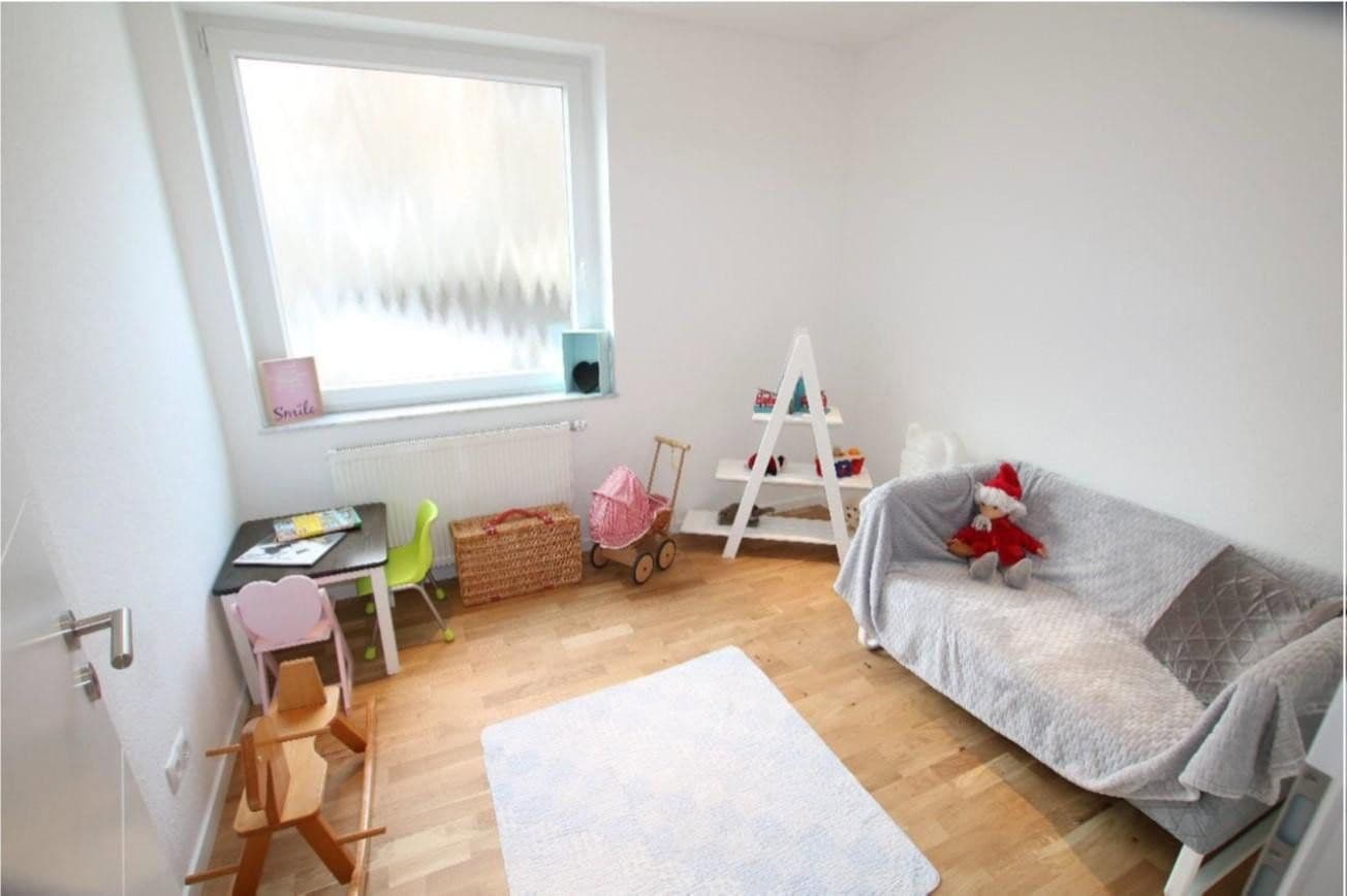 Prenájom bytu 4-izbový 129 m², Straßburger Straße 3a, Koblenz, Porýnie-Falcko Prenájom bytu 4-izbový 129 m², Straßburger Straße 3a, Koblenz, Porýnie-Falcko