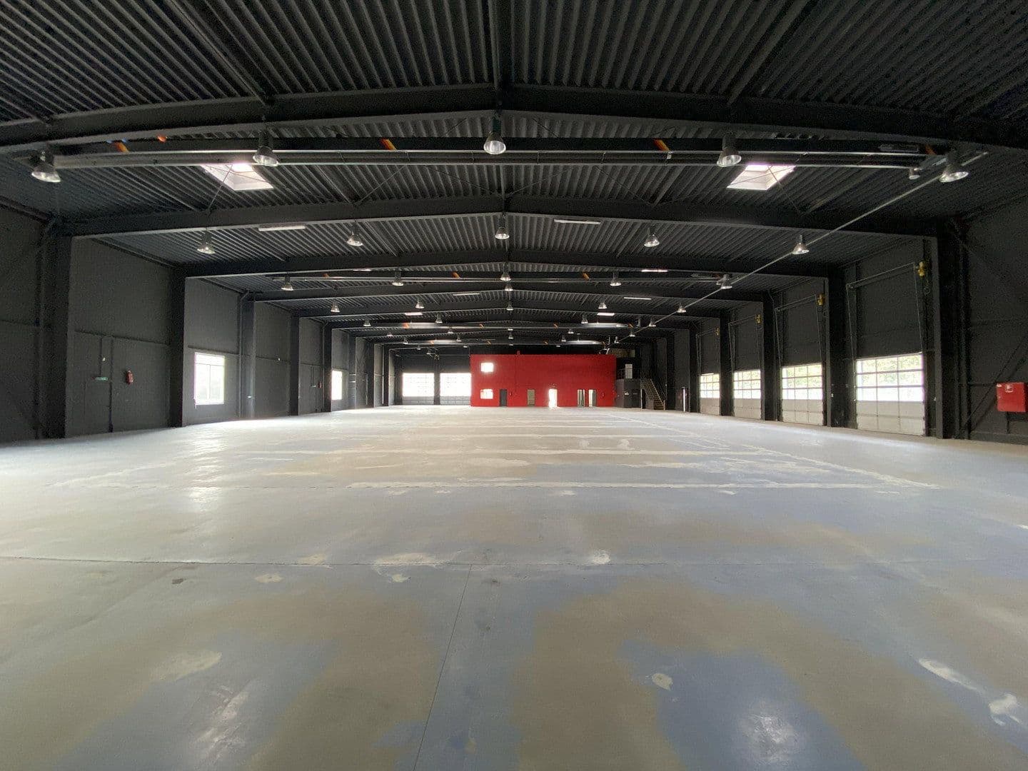 Prenájom nebytového priestoru 1.750 m², Holsterfeld 3A, Salzbergen, Dolné Sasko Prenájom nebytového priestoru 1.750 m², Holsterfeld 3A, Salzbergen, Dolné Sasko