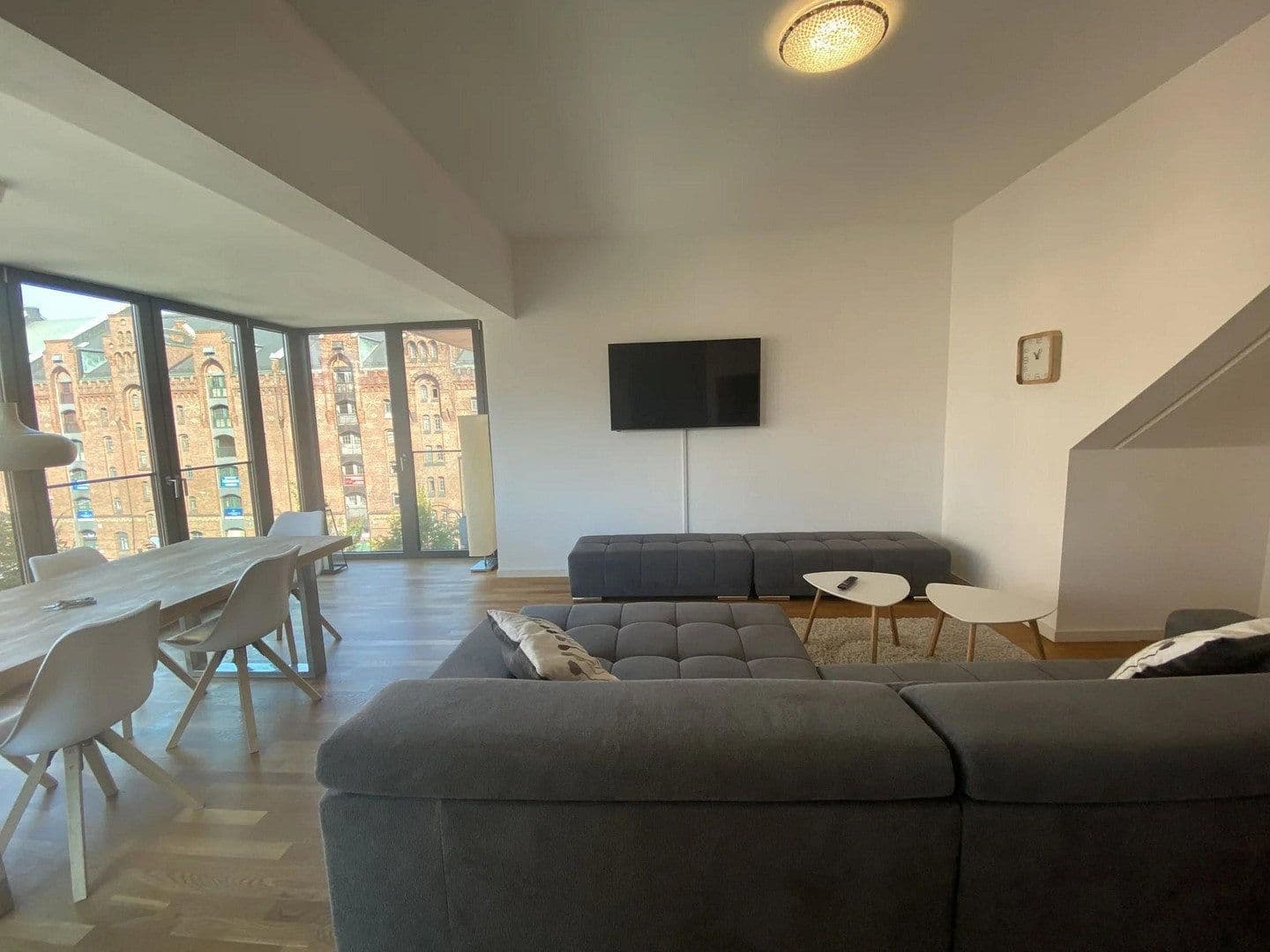 Prenájom bytu 2-izbový 70 m², Hamburg, Hamburg Prenájom bytu 2-izbový 70 m², Hamburg, Hamburg