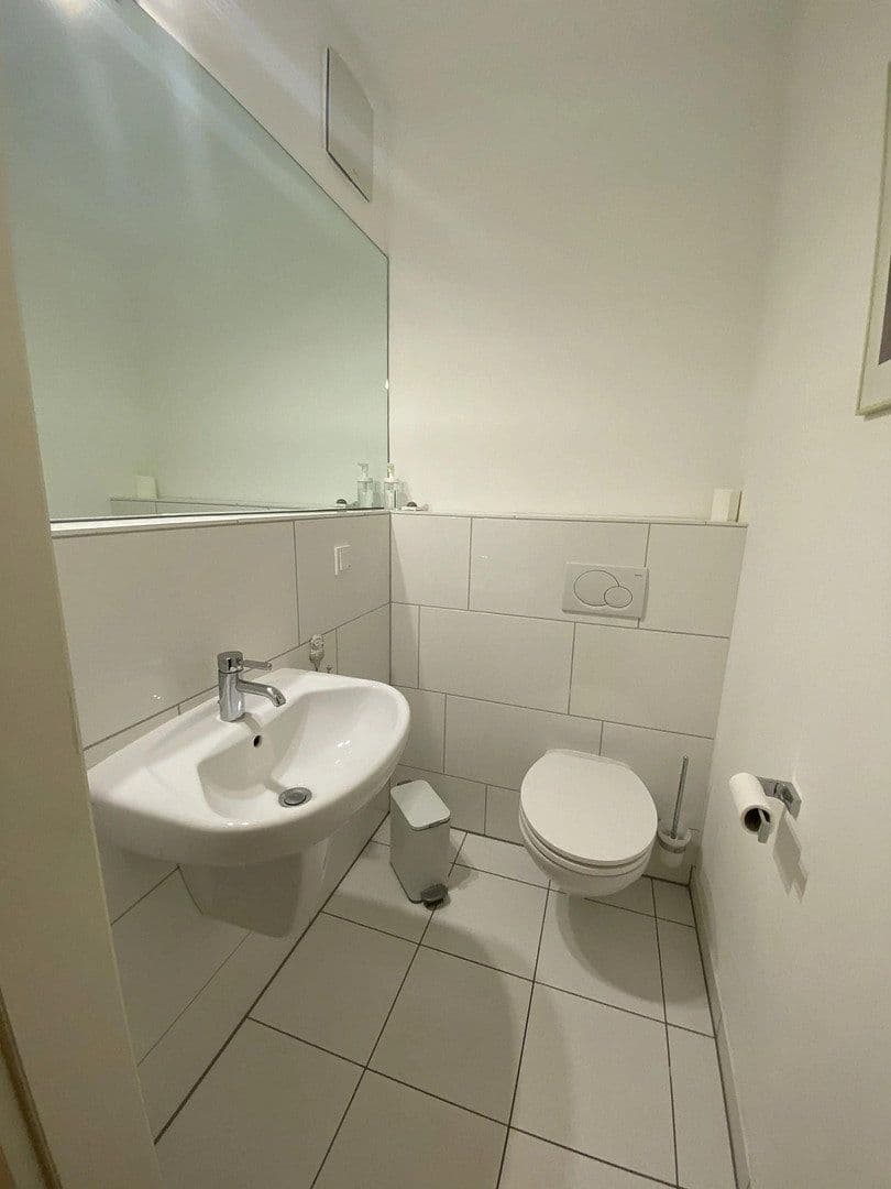 Prenájom bytu 2-izbový 70 m², Hamburg, Hamburg Prenájom bytu 2-izbový 70 m², Hamburg, Hamburg