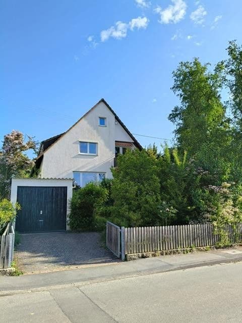 Predaj domu 160 m², pozemek 944 m², Filderstadt, Bádensko-Wurttembersko Predaj domu 160 m², pozemek 944 m², Filderstadt, Bádensko-Wurttembersko