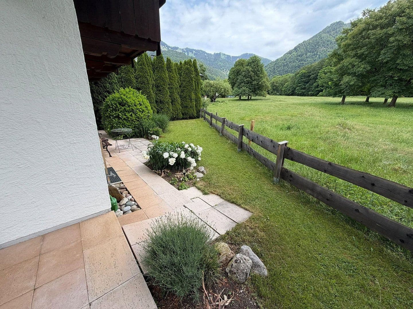 Predaj domu 140 m², pozemek 544 m², Hadergasse 16a, Unterwössen, Bavorsko Predaj domu 140 m², pozemek 544 m², Hadergasse 16a, Unterwössen, Bavorsko