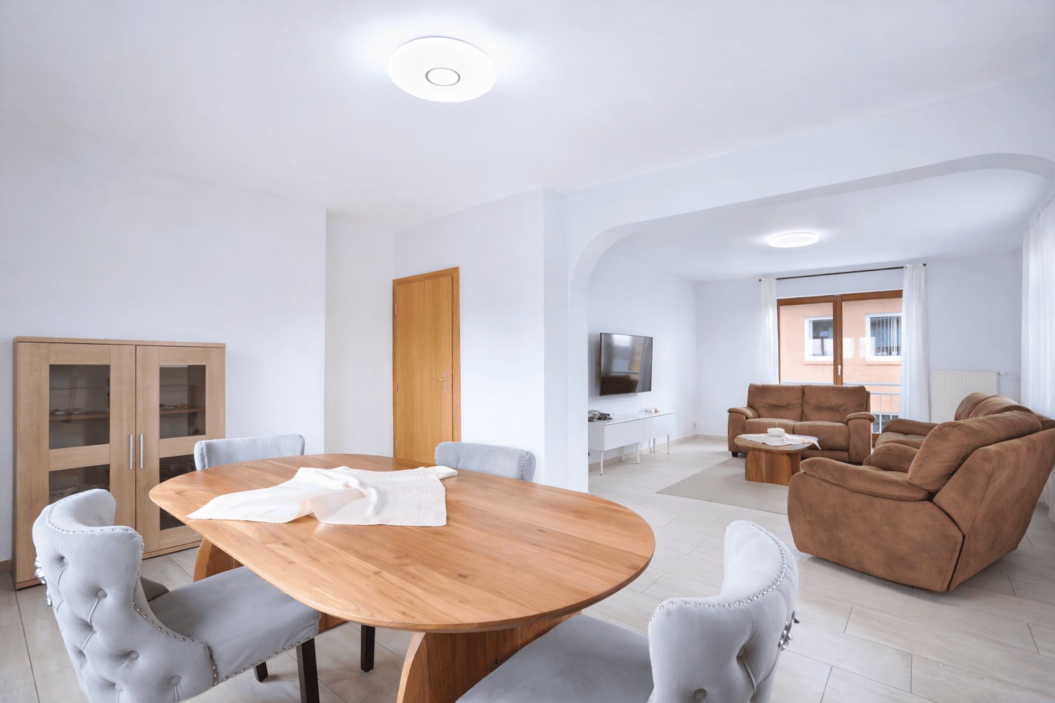 Predaj domu 251 m², pozemek 751 m², Bonhoefferstr.12, Frankfurt am Main, Hesensko Predaj domu 251 m², pozemek 751 m², Bonhoefferstr.12, Frankfurt am Main, Hesensko