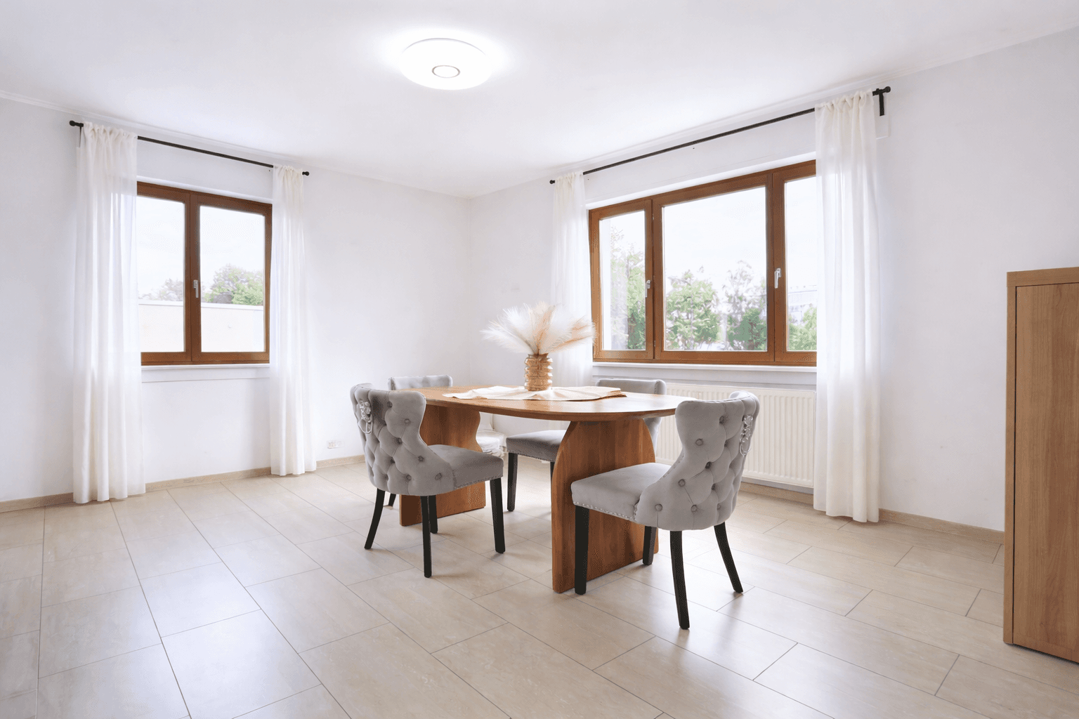 Predaj domu 251 m², pozemek 751 m², Bonhoefferstr.12, Frankfurt am Main, Hesensko Predaj domu 251 m², pozemek 751 m², Bonhoefferstr.12, Frankfurt am Main, Hesensko