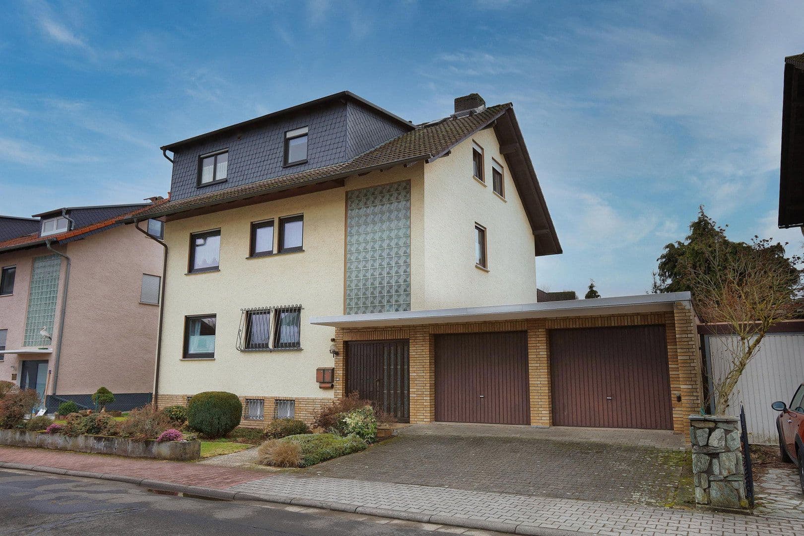 Predaj domu 190 m², pozemek 680 m², Bonhoefferstr.12, Bruchköbel, Hesensko Predaj domu 190 m², pozemek 680 m², Bonhoefferstr.12, Bruchköbel, Hesensko
