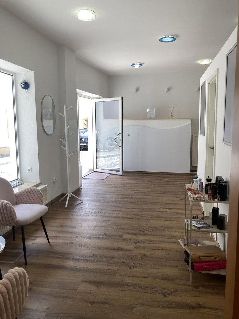 Prenájom kancelárie 60 m², Schäffbräustrasse 13, Ingolstadt, Bavorsko Prenájom kancelárie 60 m², Schäffbräustrasse 13, Ingolstadt, Bavorsko