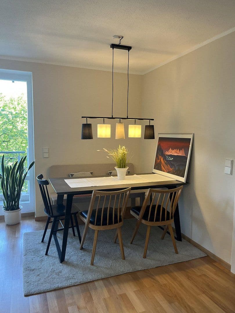 Prenájom bytu 2-izbový 56 m², Schnorrstraße 12, Leipzig, Sasko Prenájom bytu 2-izbový 56 m², Schnorrstraße 12, Leipzig, Sasko