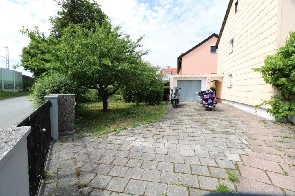 Predaj domu 141 m², pozemek 727 m², Gröbenzell, Bavorsko Predaj domu 141 m², pozemek 727 m², Gröbenzell, Bavorsko