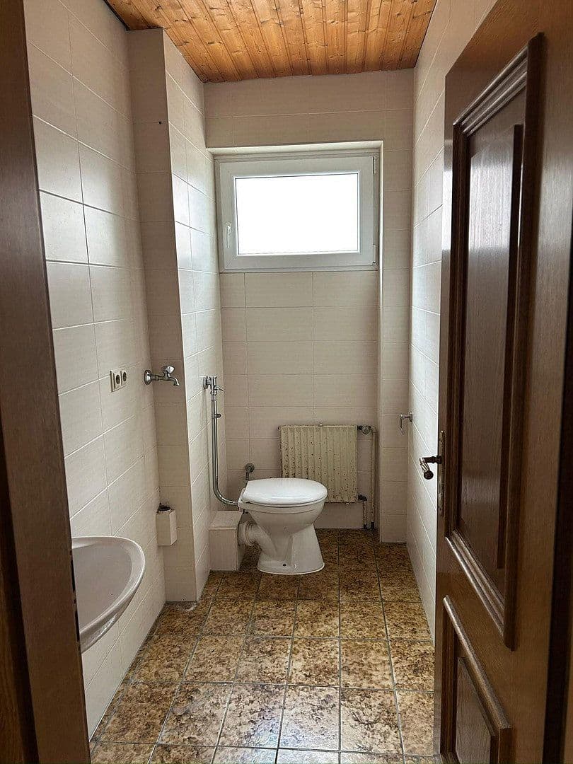 Prenájom bytu 3-izbový 109 m², Hans-Sachs-Straße 5, Villingen-Schwenningen, Bádensko-Wurttembersko Prenájom bytu 3-izbový 109 m², Hans-Sachs-Straße 5, Villingen-Schwenningen, Bádensko-Wurttembersko