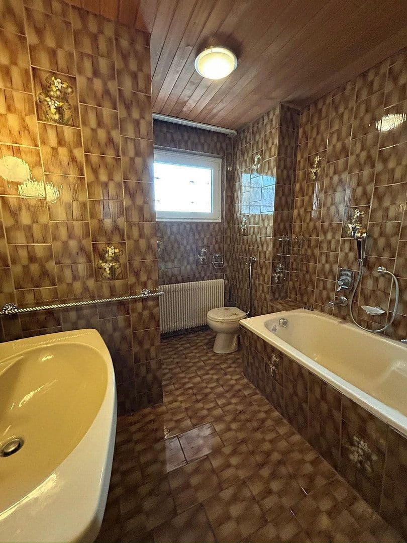 Prenájom bytu 3-izbový 109 m², Hans-Sachs-Straße 5, Villingen-Schwenningen, Bádensko-Wurttembersko Prenájom bytu 3-izbový 109 m², Hans-Sachs-Straße 5, Villingen-Schwenningen, Bádensko-Wurttembersko