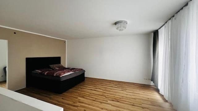 Prenájom domu 156 m², pozemek 256 m², James-Monroe-Ring 156, Mannheim, Bádensko-Wurttembersko Prenájom domu 156 m², pozemek 256 m², James-Monroe-Ring 156, Mannheim, Bádensko-Wurttembersko