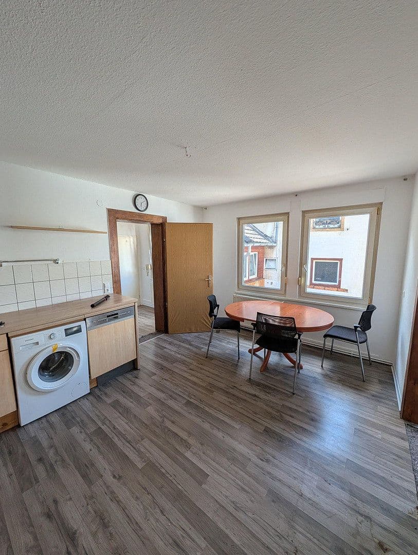Prenájom bytu 2-izbový 61 m², Augustastr. 60a, Rastatt, Bádensko-Wurttembersko Prenájom bytu 2-izbový 61 m², Augustastr. 60a, Rastatt, Bádensko-Wurttembersko