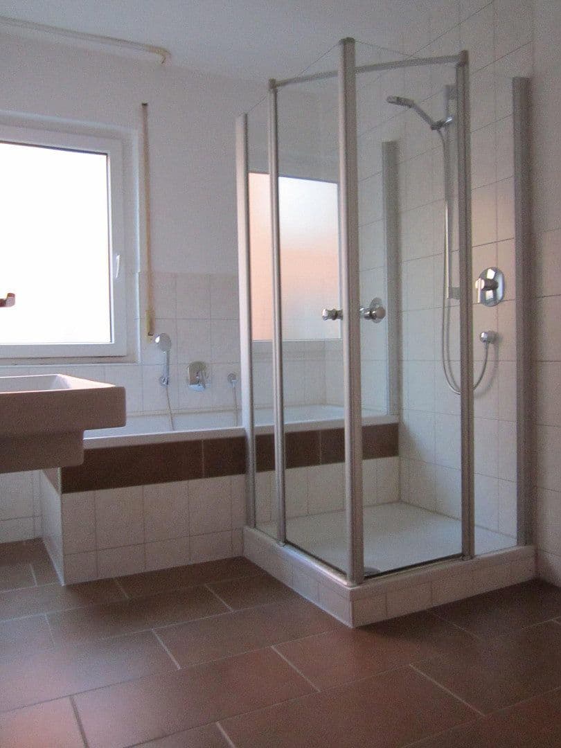 Prenájom bytu 4-izbový 130 m², Herrenberg, Bádensko-Wurttembersko Prenájom bytu 4-izbový 130 m², Herrenberg, Bádensko-Wurttembersko