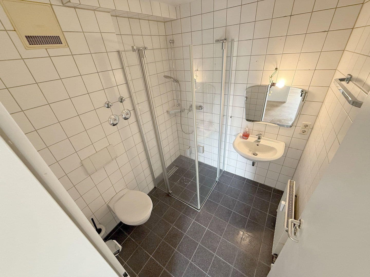 Prenájom bytu 2-izbový 50 m², Möckmühl, Bádensko-Wurttembersko Prenájom bytu 2-izbový 50 m², Möckmühl, Bádensko-Wurttembersko