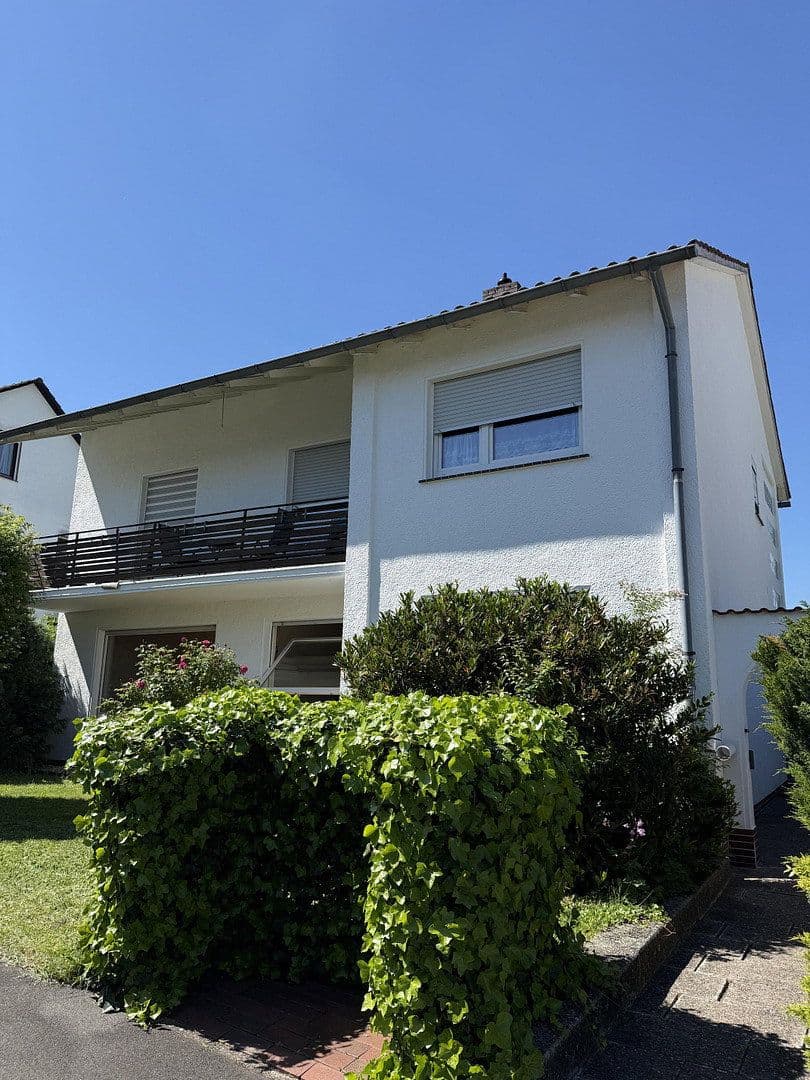 Predaj domu 156 m², pozemek 705 m², Eschwege, Hesensko Predaj domu 156 m², pozemek 705 m², Eschwege, Hesensko