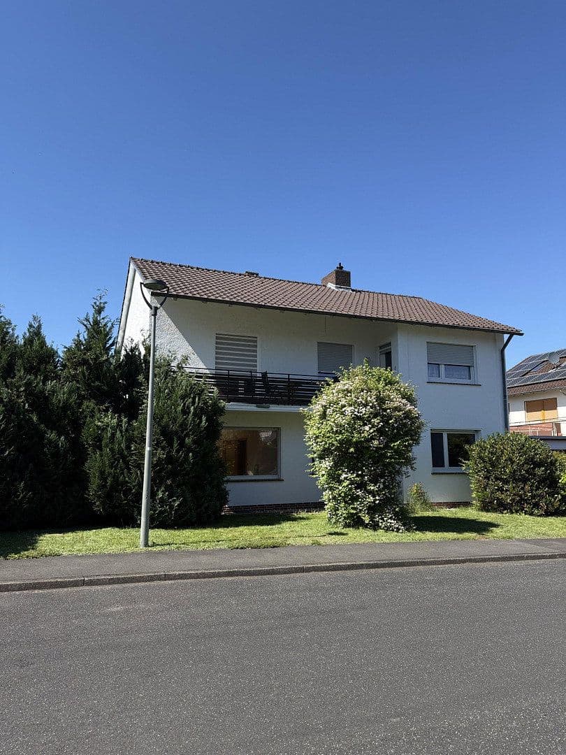 Predaj domu 156 m², pozemek 705 m², Eschwege, Hesensko Predaj domu 156 m², pozemek 705 m², Eschwege, Hesensko