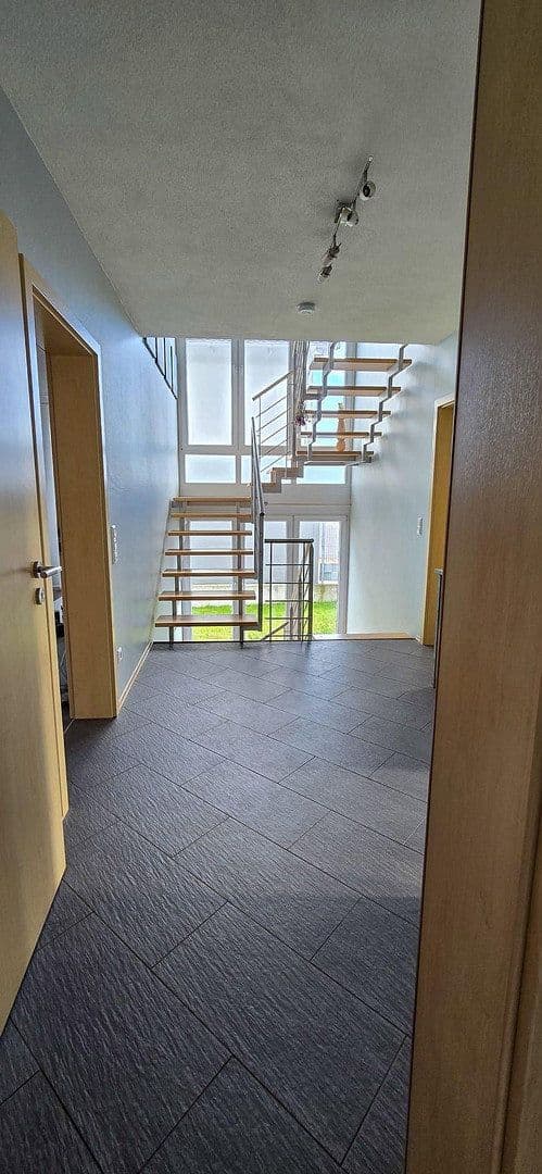 Predaj domu 260 m², pozemek 620 m², Dettenheim, Bádensko-Wurttembersko Predaj domu 260 m², pozemek 620 m², Dettenheim, Bádensko-Wurttembersko