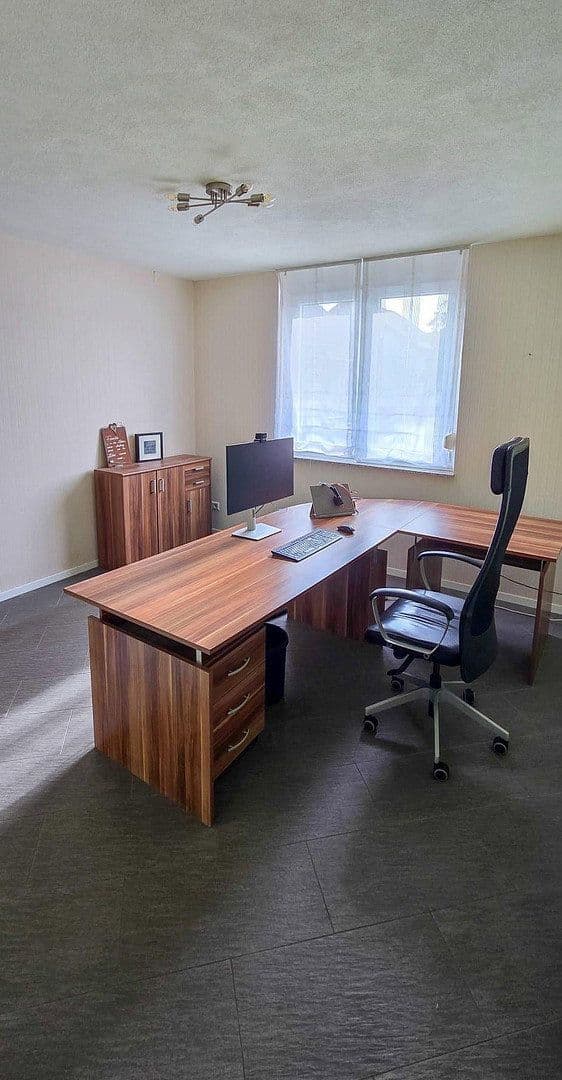 Predaj domu 260 m², pozemek 620 m², Dettenheim, Bádensko-Wurttembersko Predaj domu 260 m², pozemek 620 m², Dettenheim, Bádensko-Wurttembersko