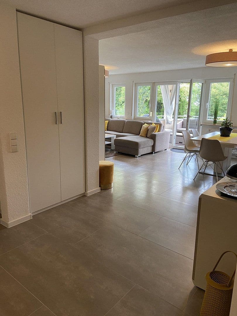 Prenájom bytu 3-izbový 85 m², Schwarzwaldstraße 6, Bietigheim-Bissingen, Bádensko-Wurttembersko Prenájom bytu 3-izbový 85 m², Schwarzwaldstraße 6, Bietigheim-Bissingen, Bádensko-Wurttembersko