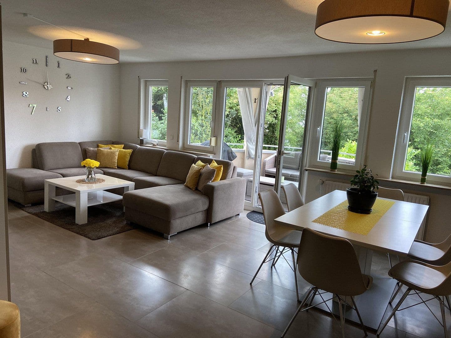 Prenájom bytu 3-izbový 85 m², Schwarzwaldstraße 6, Bietigheim-Bissingen, Bádensko-Wurttembersko Prenájom bytu 3-izbový 85 m², Schwarzwaldstraße 6, Bietigheim-Bissingen, Bádensko-Wurttembersko