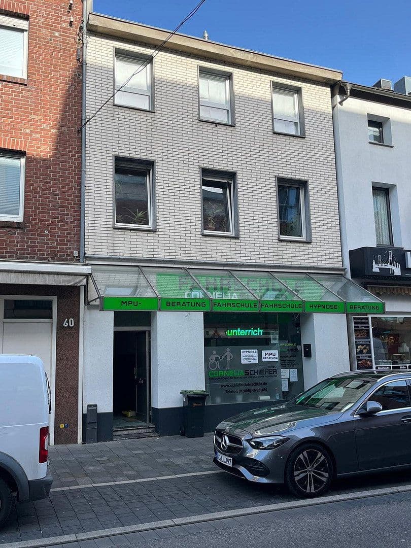 Predaj domu 171 m², pozemek 120 m², Kaiserstraße 58, Würselen, Severné Porýnie - Westfálsko Predaj domu 171 m², pozemek 120 m², Kaiserstraße 58, Würselen, Severné Porýnie - Westfálsko