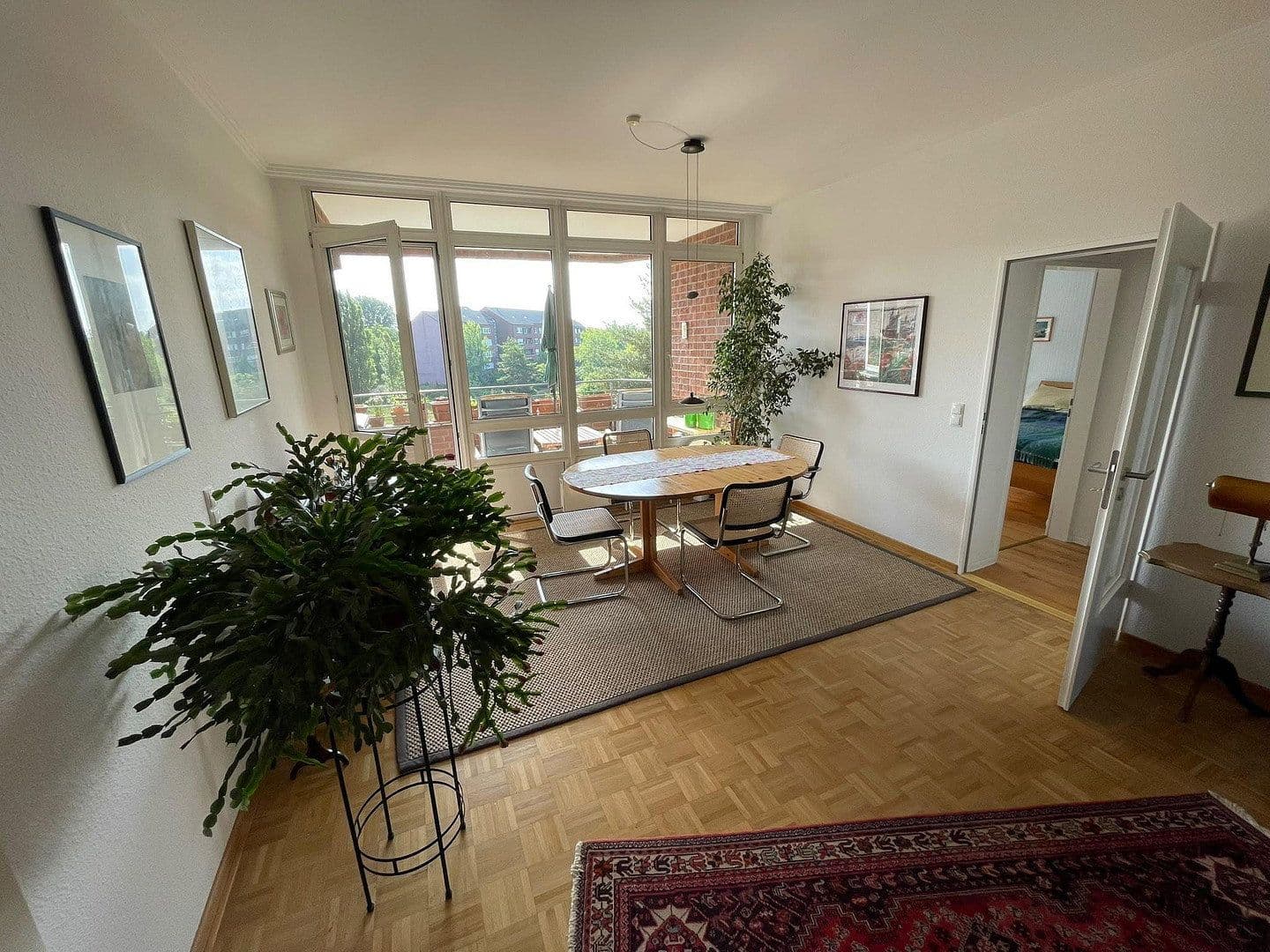 Predaj bytu 4-izbový 122 m², Berlin, Berlín Predaj bytu 4-izbový 122 m², Berlin, Berlín