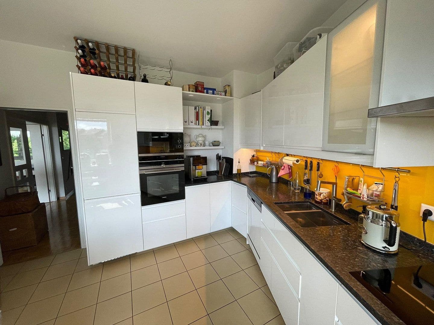 Predaj bytu 4-izbový 122 m², Berlin, Berlín Predaj bytu 4-izbový 122 m², Berlin, Berlín
