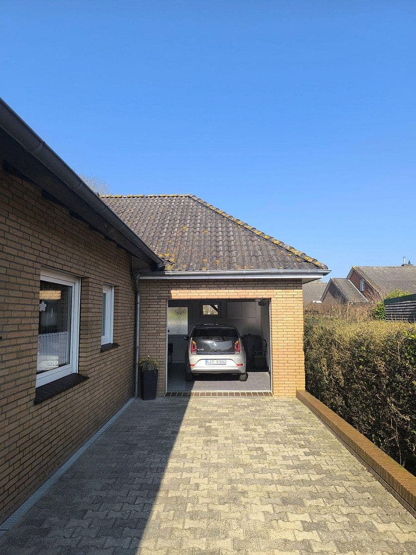 Predaj domu 160 m², pozemek 726 m², Jemgum, Dolné Sasko Predaj domu 160 m², pozemek 726 m², Jemgum, Dolné Sasko