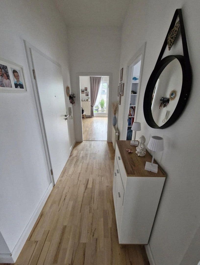 Prenájom bytu 4-izbový 109 m², Berliner Ring 119, Bensheim, Hesensko Prenájom bytu 4-izbový 109 m², Berliner Ring 119, Bensheim, Hesensko
