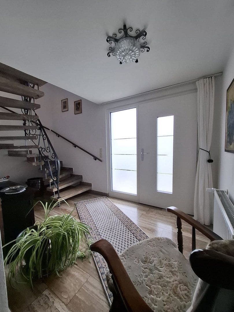 Predaj domu 154 m², pozemek 695 m², Windesheim, Porýnie-Falcko Predaj domu 154 m², pozemek 695 m², Windesheim, Porýnie-Falcko
