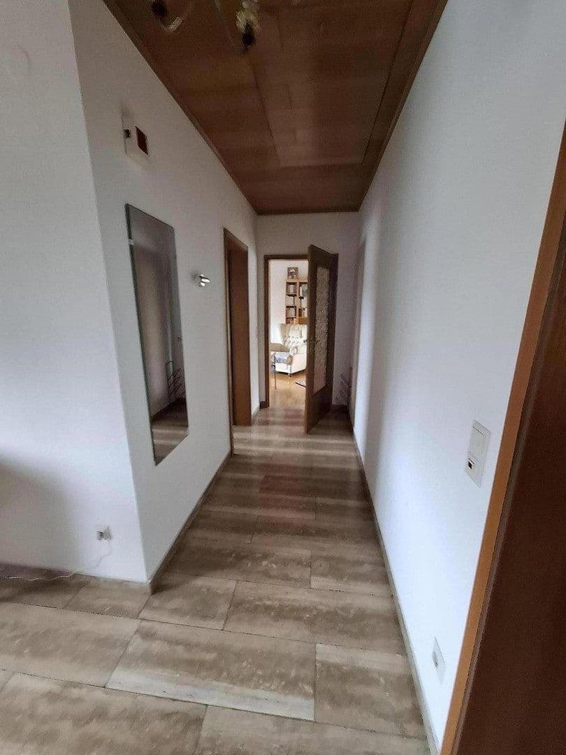 Predaj domu 154 m², pozemek 695 m², Windesheim, Porýnie-Falcko Predaj domu 154 m², pozemek 695 m², Windesheim, Porýnie-Falcko