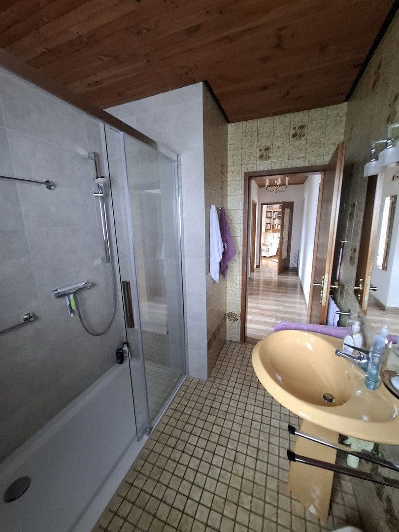 Predaj domu 154 m², pozemek 695 m², Windesheim, Porýnie-Falcko Predaj domu 154 m², pozemek 695 m², Windesheim, Porýnie-Falcko