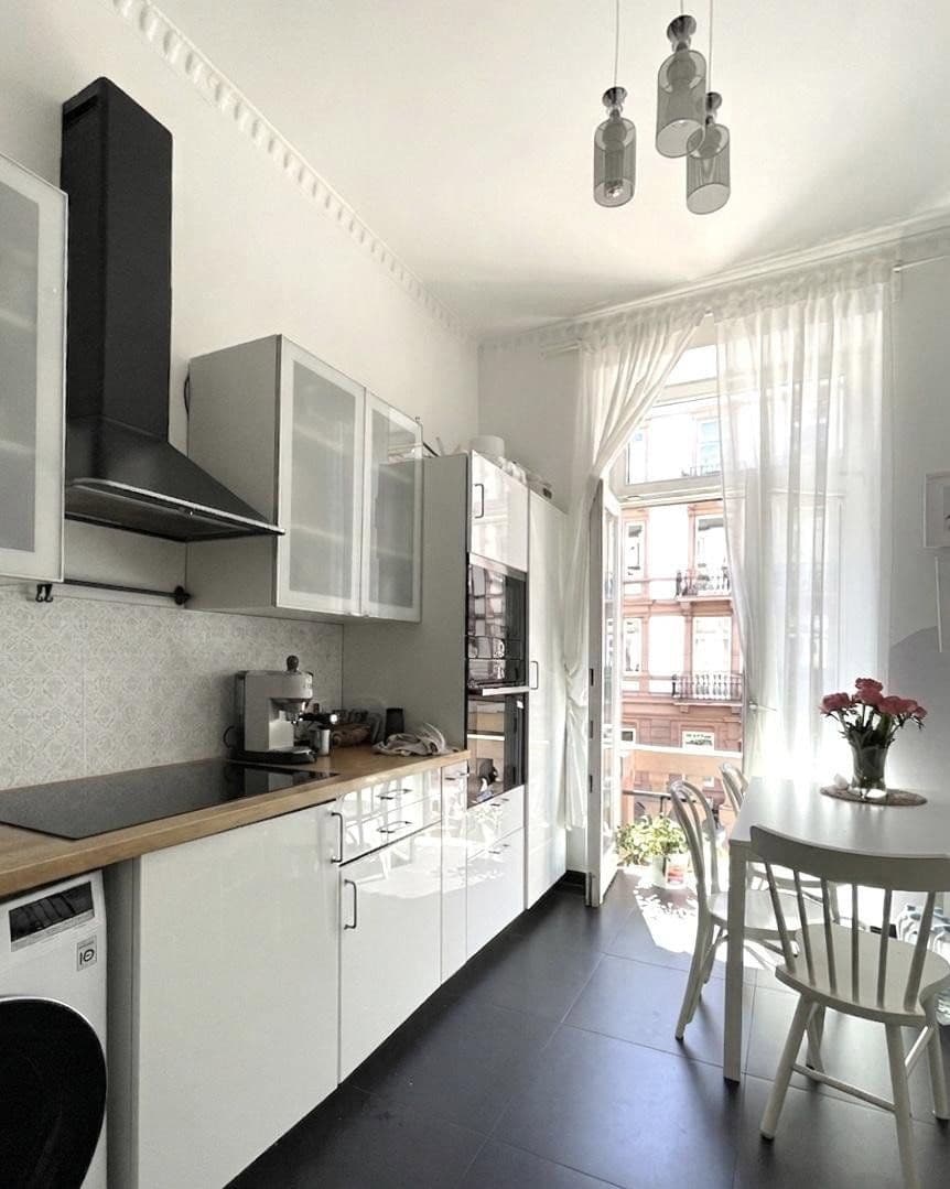 Predaj bytu 3-izbový 70 m², Glauburgstrasse 00, Frankfurt, Hesensko Predaj bytu 3-izbový 70 m², Glauburgstrasse 00, Frankfurt, Hesensko