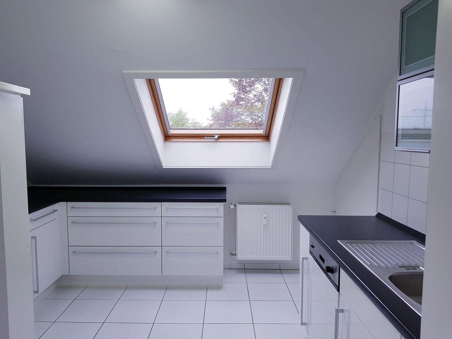 Prenájom bytu 3-izbový 95 m², Egerländer Str. 23, Schwäbisch Gmünd, Bádensko-Wurttembersko Prenájom bytu 3-izbový 95 m², Egerländer Str. 23, Schwäbisch Gmünd, Bádensko-Wurttembersko