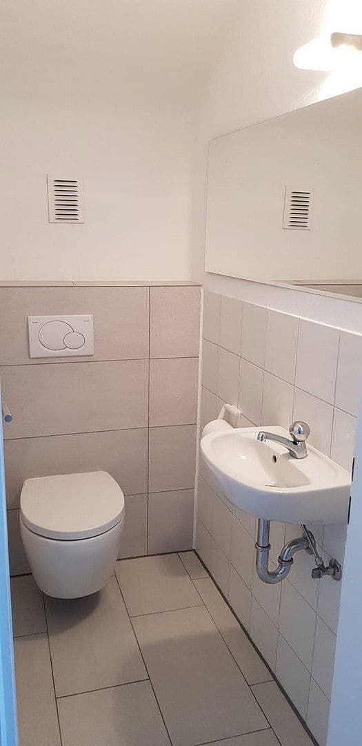 Prenájom bytu 3-izbový 95 m², Egerländer Str. 23, Schwäbisch Gmünd, Bádensko-Wurttembersko Prenájom bytu 3-izbový 95 m², Egerländer Str. 23, Schwäbisch Gmünd, Bádensko-Wurttembersko