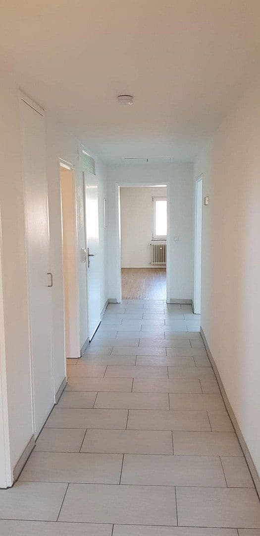 Prenájom bytu 3-izbový 95 m², Egerländer Str. 23, Schwäbisch Gmünd, Bádensko-Wurttembersko Prenájom bytu 3-izbový 95 m², Egerländer Str. 23, Schwäbisch Gmünd, Bádensko-Wurttembersko