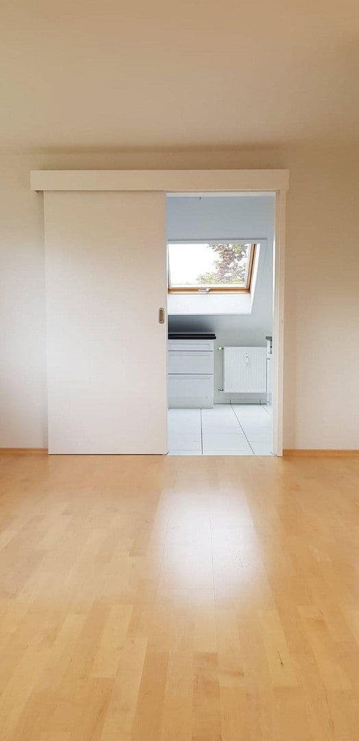 Prenájom bytu 3-izbový 95 m², Egerländer Str. 23, Schwäbisch Gmünd, Bádensko-Wurttembersko Prenájom bytu 3-izbový 95 m², Egerländer Str. 23, Schwäbisch Gmünd, Bádensko-Wurttembersko