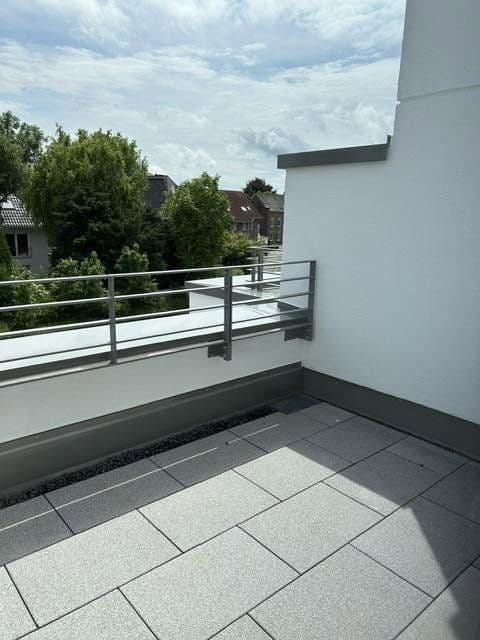 Prenájom domu 189 m², pozemek 199 m², Rheydter Straße 176 a, Korschenbroich, Severné Porýnie - Westfálsko Prenájom domu 189 m², pozemek 199 m², Rheydter Straße 176 a, Korschenbroich, Severné Porýnie - Westfálsko