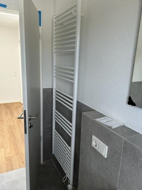 Prenájom domu 189 m², pozemek 199 m², Rheydter Straße 176 a, Korschenbroich, Severné Porýnie - Westfálsko Prenájom domu 189 m², pozemek 199 m², Rheydter Straße 176 a, Korschenbroich, Severné Porýnie - Westfálsko